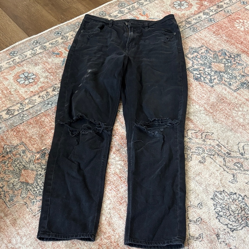 Women's American Eagle Black Distressed Jeans